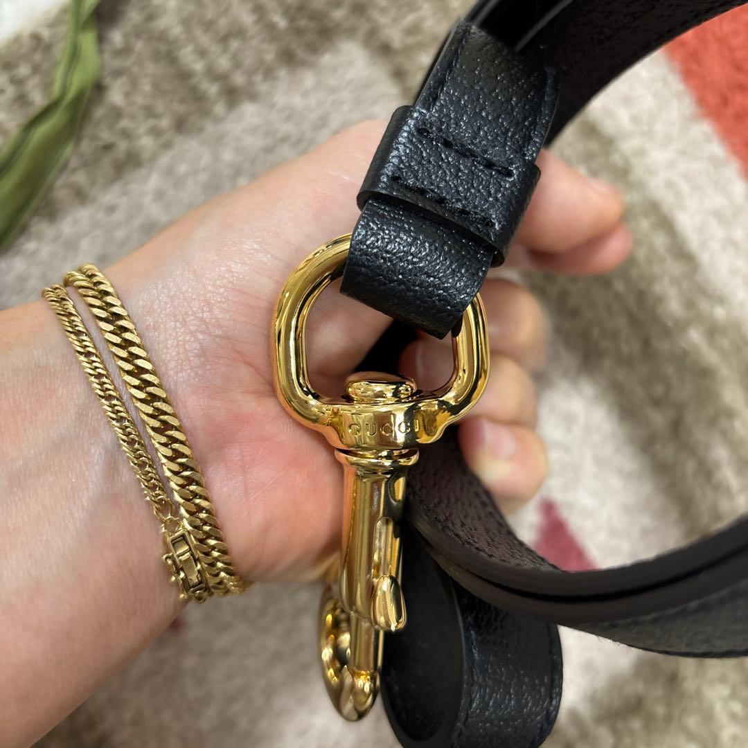 GUCCI ブラック レザー リード　Sサイズ