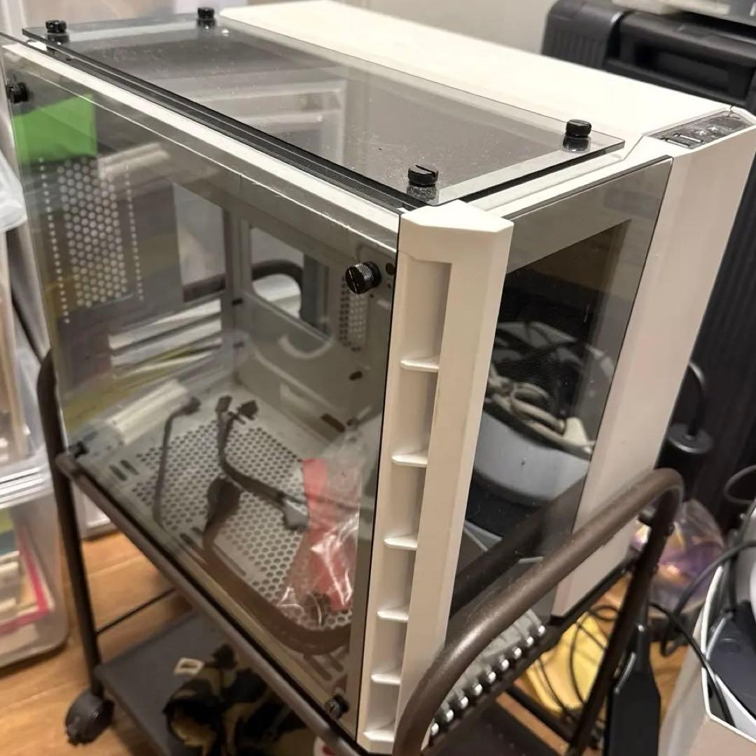 Corsair Crystal 280x PCケース