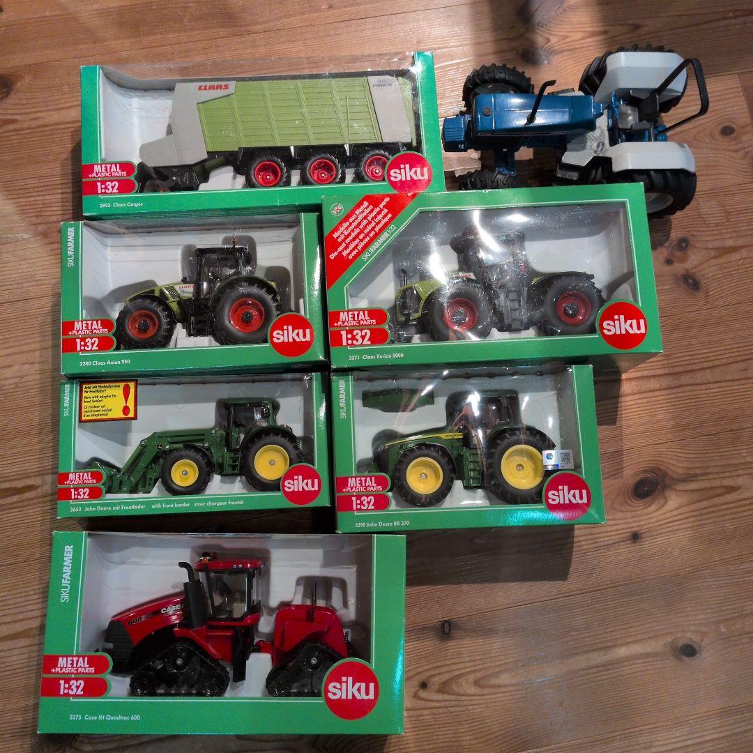 ミニカー FORD tractor 7740 ERTL made in USA