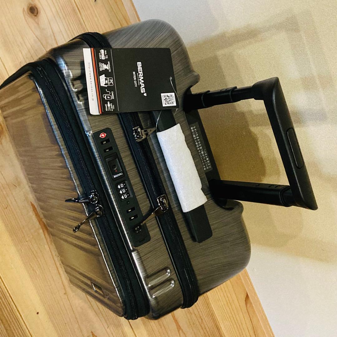 新品　未使用品　バーマス　スーツケース　33L 参考価格30,800円