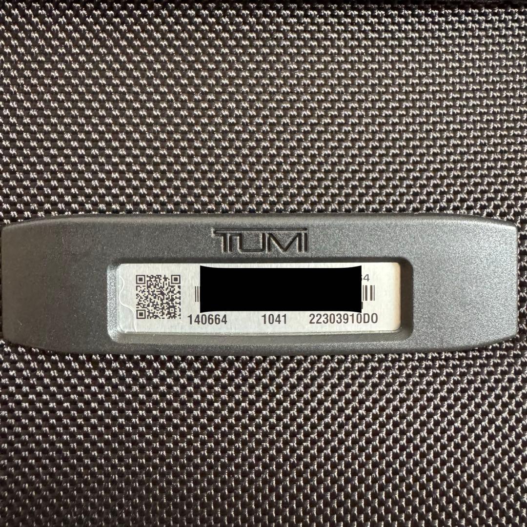 美品　TUMI コンパクト　4ウィール　キャリーケース　黒　出張　ビジネス