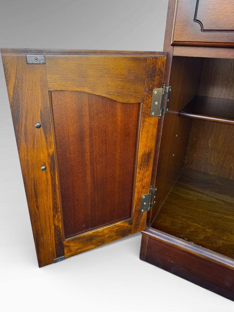 カリモク コロニアル キャビネット 花台 チェスト アンティーク調　約9.3万