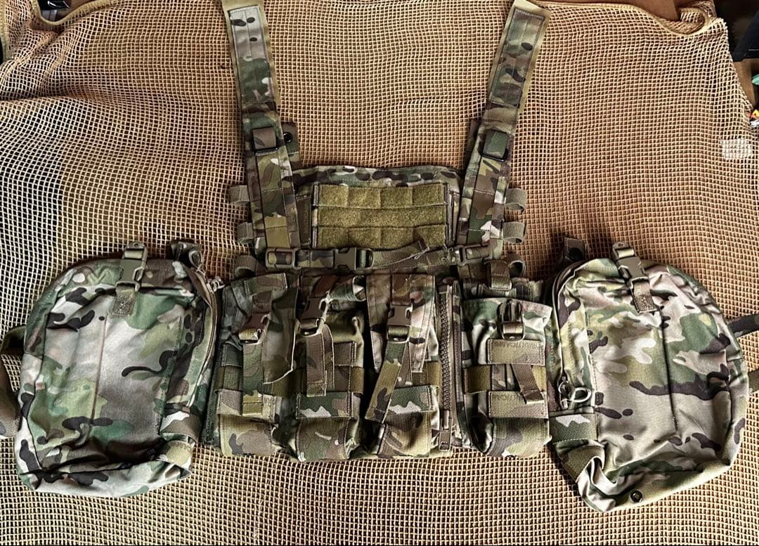 実Crye Precision AVS Detachable Chest Rig