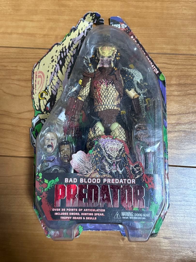 新品 NECA バッドブラッド・プレデター 7インチ