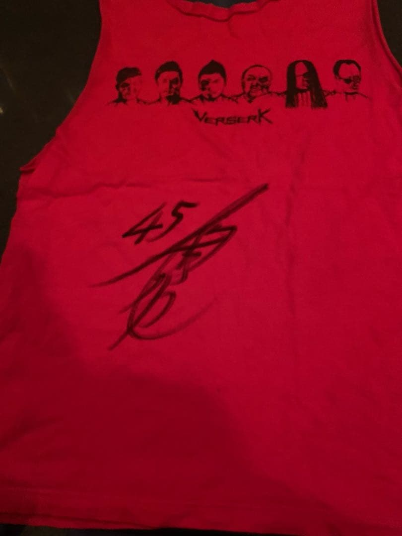 鷹木信悟サイン入りタンクトップ元ドラゴンゲート 元新日本