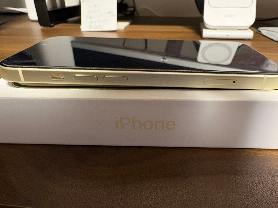 iPhone 15 128GB イエローSIMフリー 美品