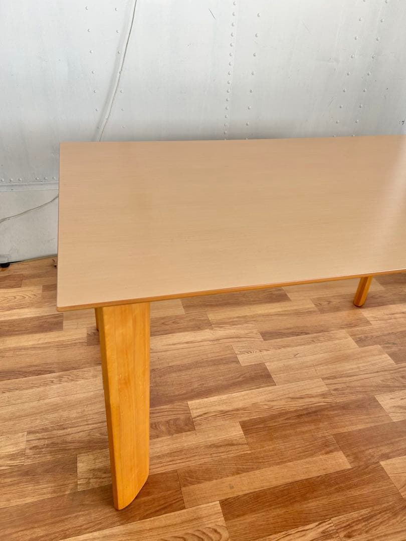 667 大塚家具 ダイニングテーブル　北欧風 モダン ナチュラル 幅135 a