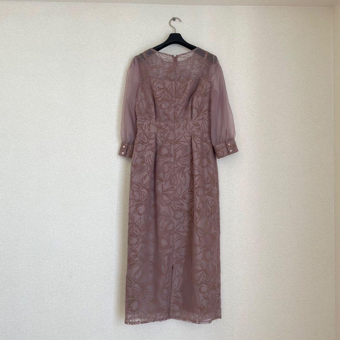 【新品未使用】AIMER 花柄 タイトライン パーティードレス