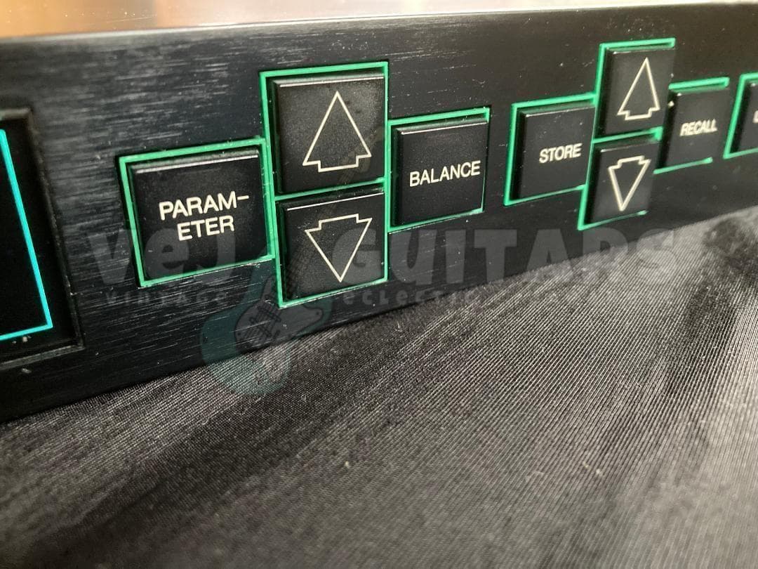 Yamaha SPX-90II 伝説のSymphonic搭載　マルチFXラック