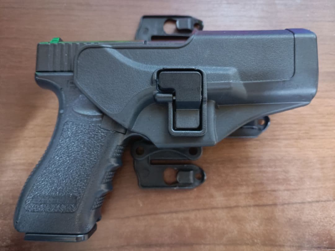 【東京マルイ】電動 グロック18C＋LiPoバッテリー＋充電器＋100連マガジン