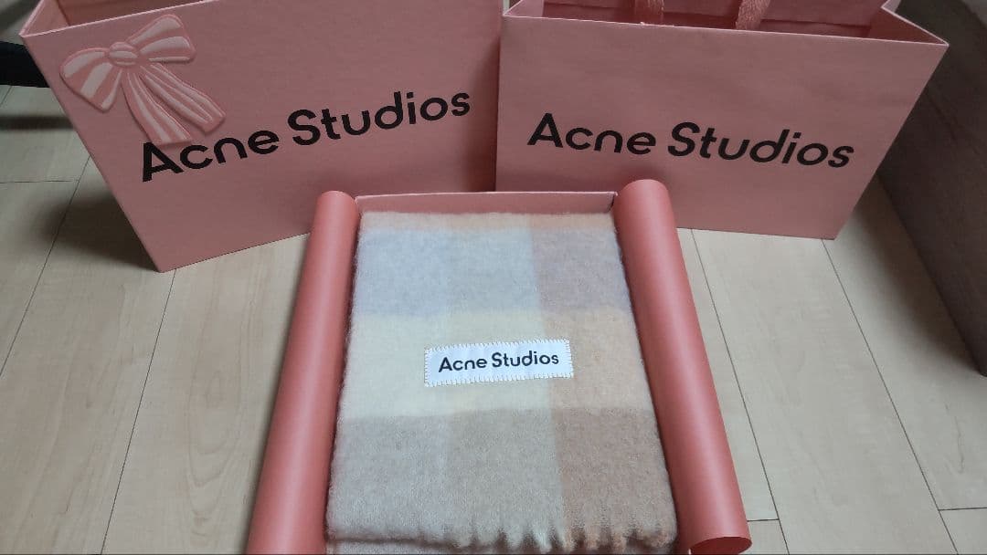 Acne studios モヘアチェックスカーフ
