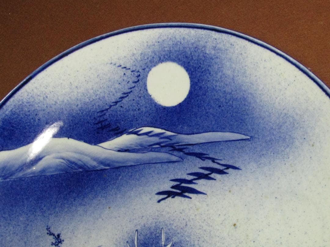 珍品！【染付吹き墨　月見の鹿図　一尺五寸皿】伊万里