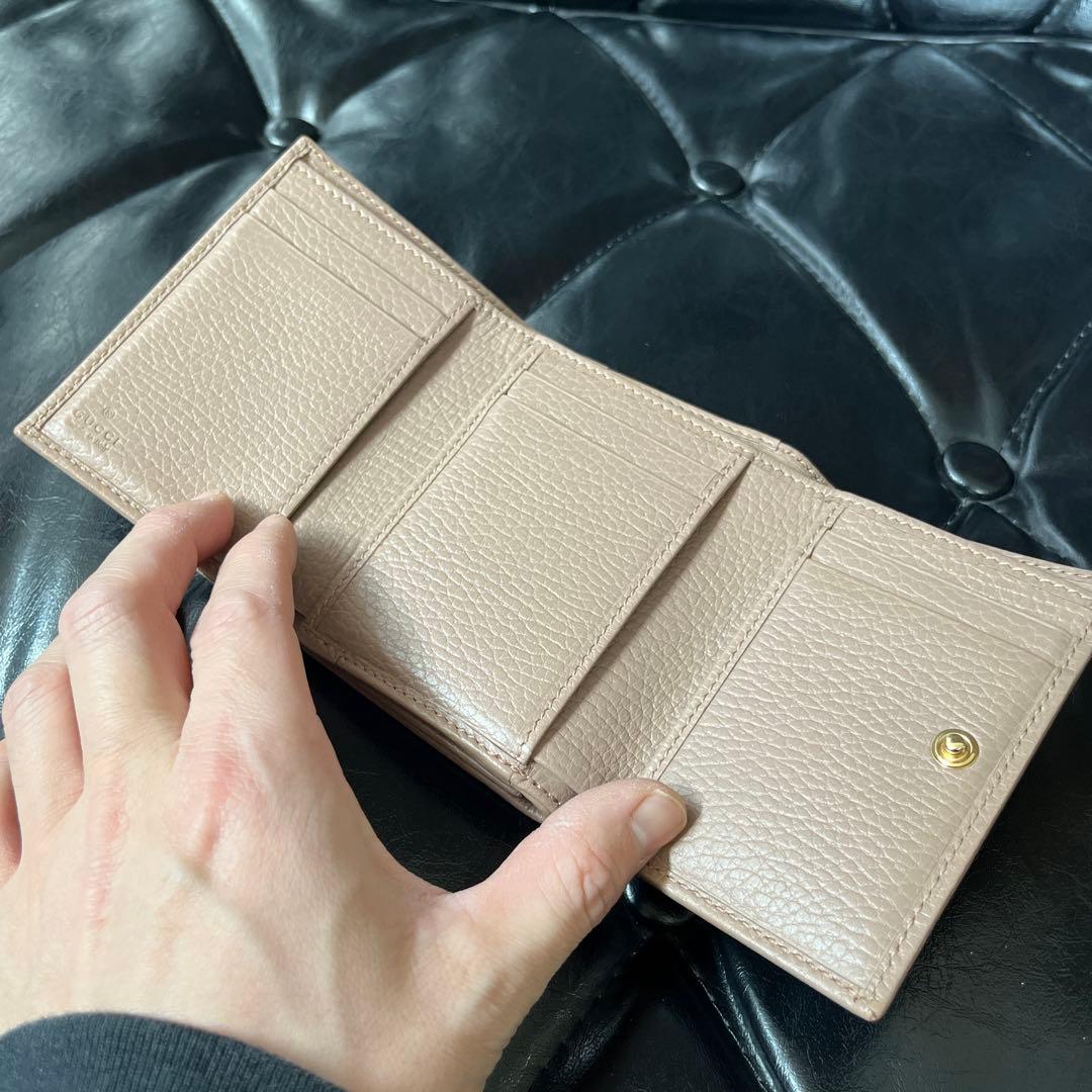 GUCCI ベージュ 三つ折り財布　ダブルg