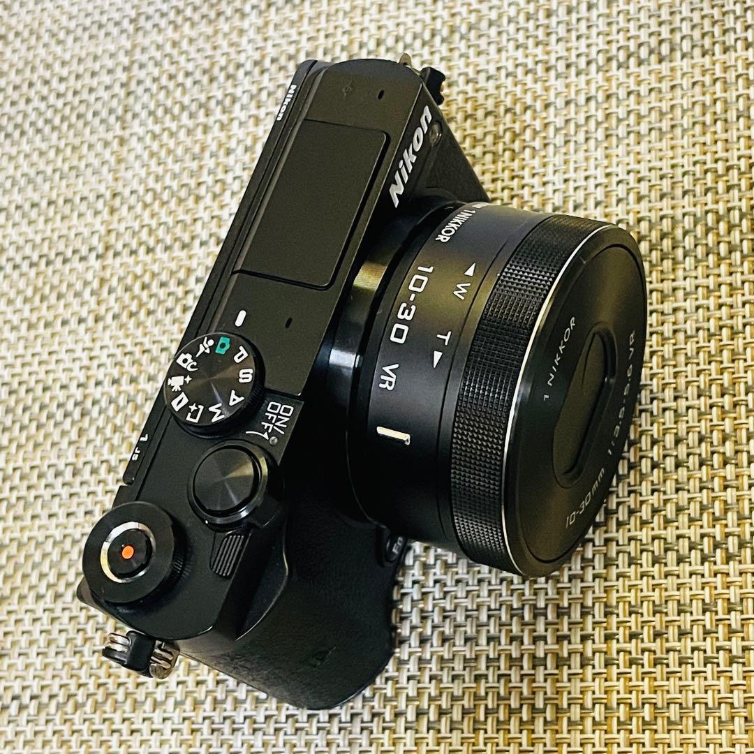 Nikon 1 J5 ミラーレス一眼 ダブルレンズキット 純正バッテリー2個付