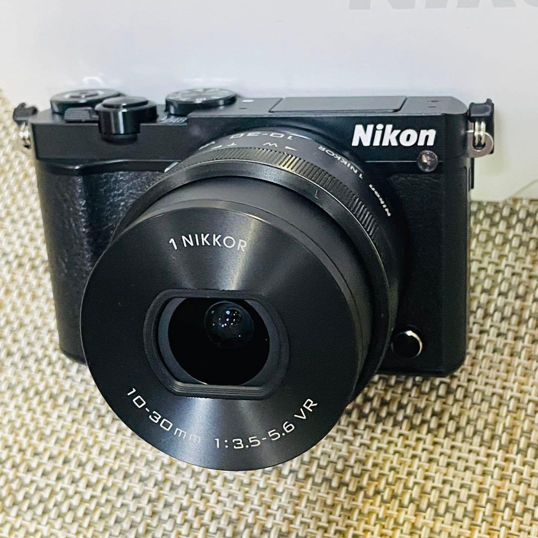 Nikon 1 J5 ミラーレス一眼 ダブルレンズキット 純正バッテリー2個付