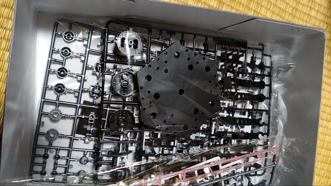 ひまねこ　RG ニューガンダムチタニウムフィニッシュダブルフィンファンネル