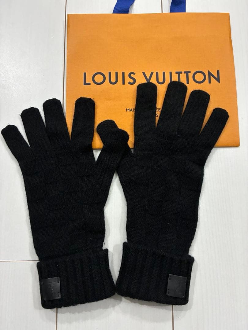 LOUIS VUITTON 黒 手袋