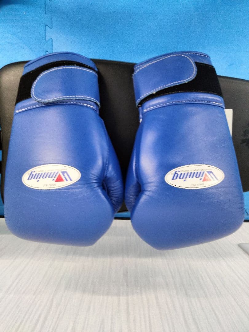 青色 14oz ボクシング グローブ ウィニング　青　新品同様　美品　匂い無し