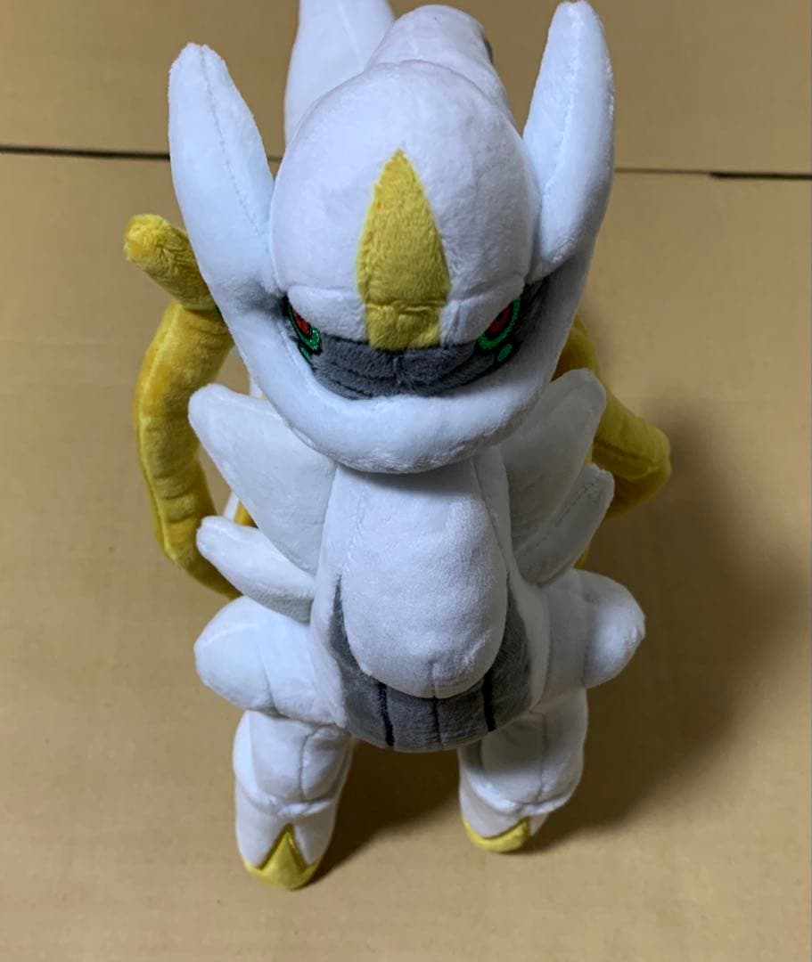 ポケモンセンター　アルセウス　ぬいぐるみ