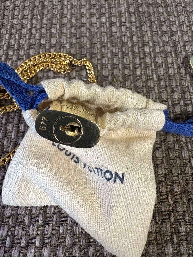 極美品ルイヴィトン パドロック カデナ ネックレス チェーン付き 南京錠677