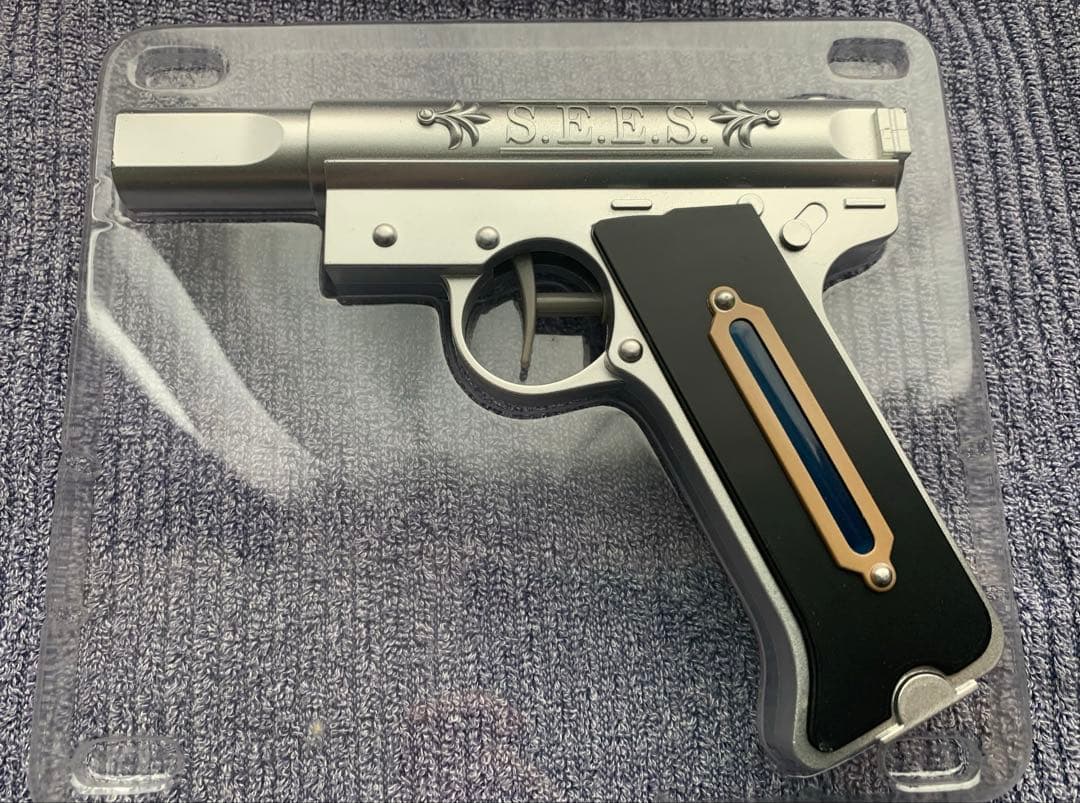 ペルソナ3 召喚器型水鉄砲　ハッピーくじ