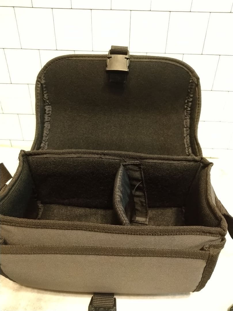 Nikon COOLPIX P500 本体と付属品