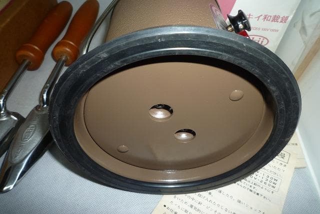 未使用に近い美品　タキイ和裁電化鏝　ランプ付　和裁こて　和裁コテ　　鏝２本付