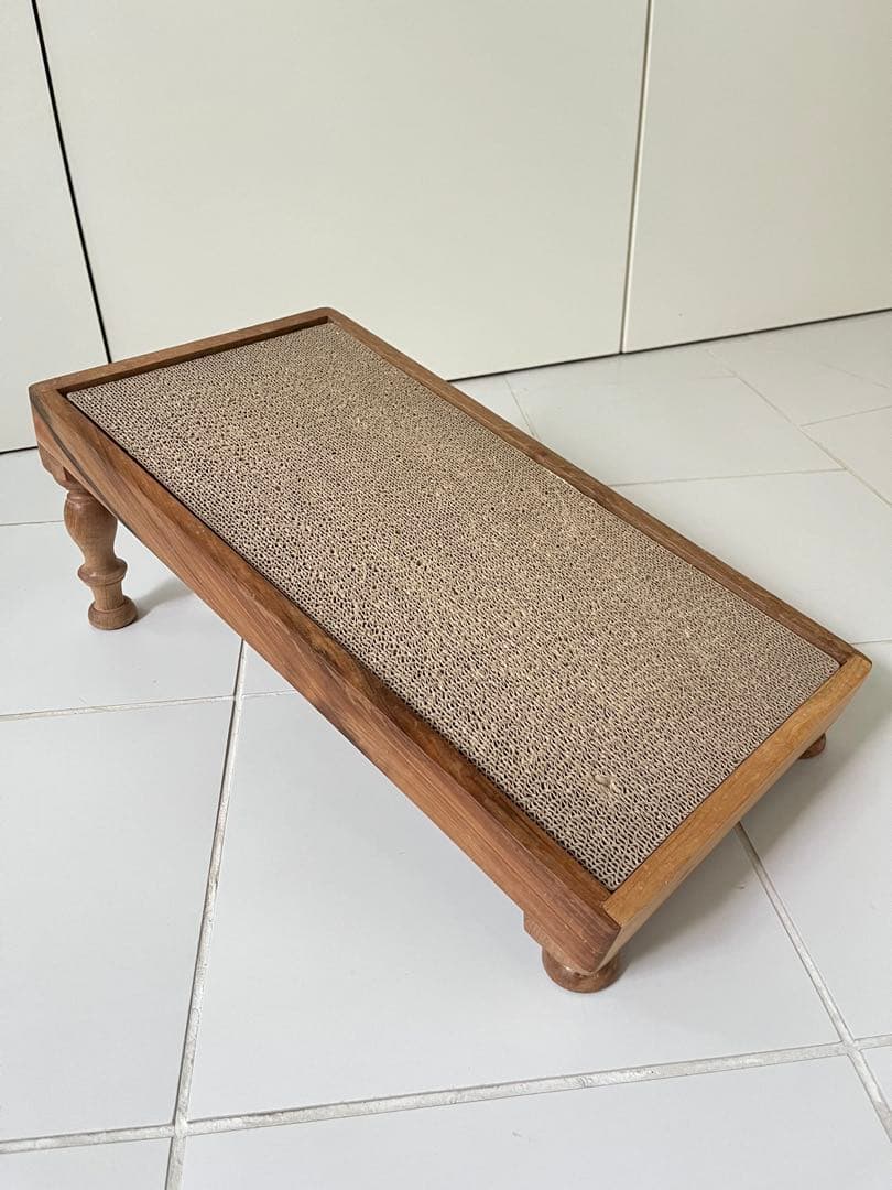 【美品】オルネコ　クルミの木の爪とぎ