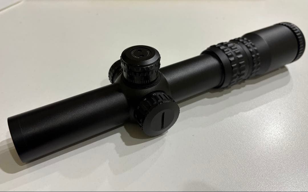 ノーベルアームズ TAC ONE スコープ 1.2-4倍