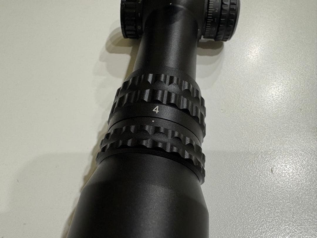 ノーベルアームズ TAC ONE スコープ 1.2-4倍