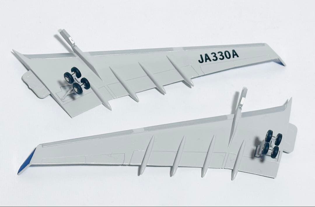 クロスウィング 1/200 A330-300 SKYMARK エバーライズ製