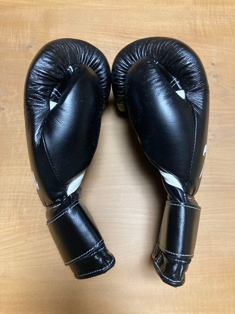 【doorzo公式アカウント02❗️】ウイニング　ボクシング　グローブ