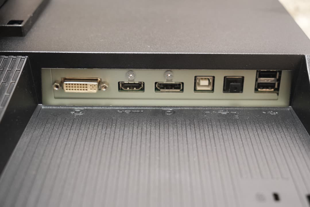 EIZO ColorEdge CX241-CNX3 24インチモニター