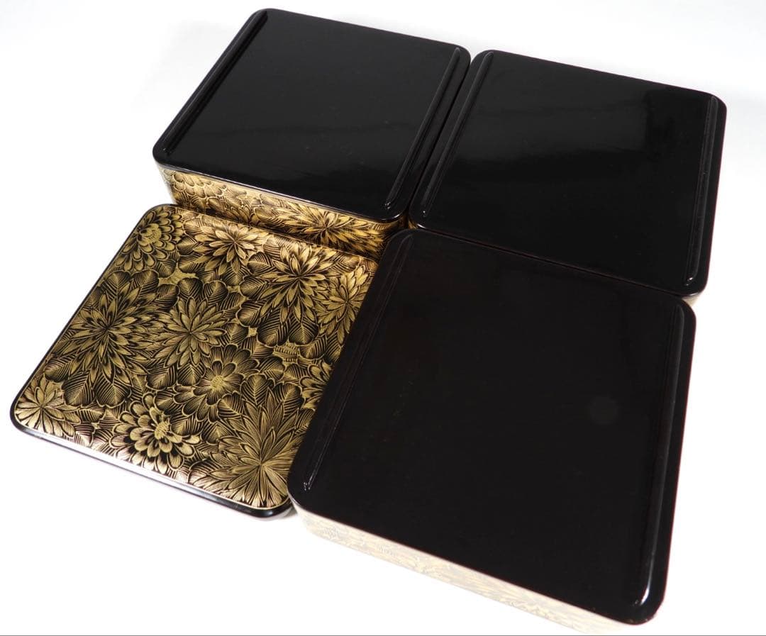 輪島塗　3段重箱　布着本堅地　 菊彫り詰め沈金　木製