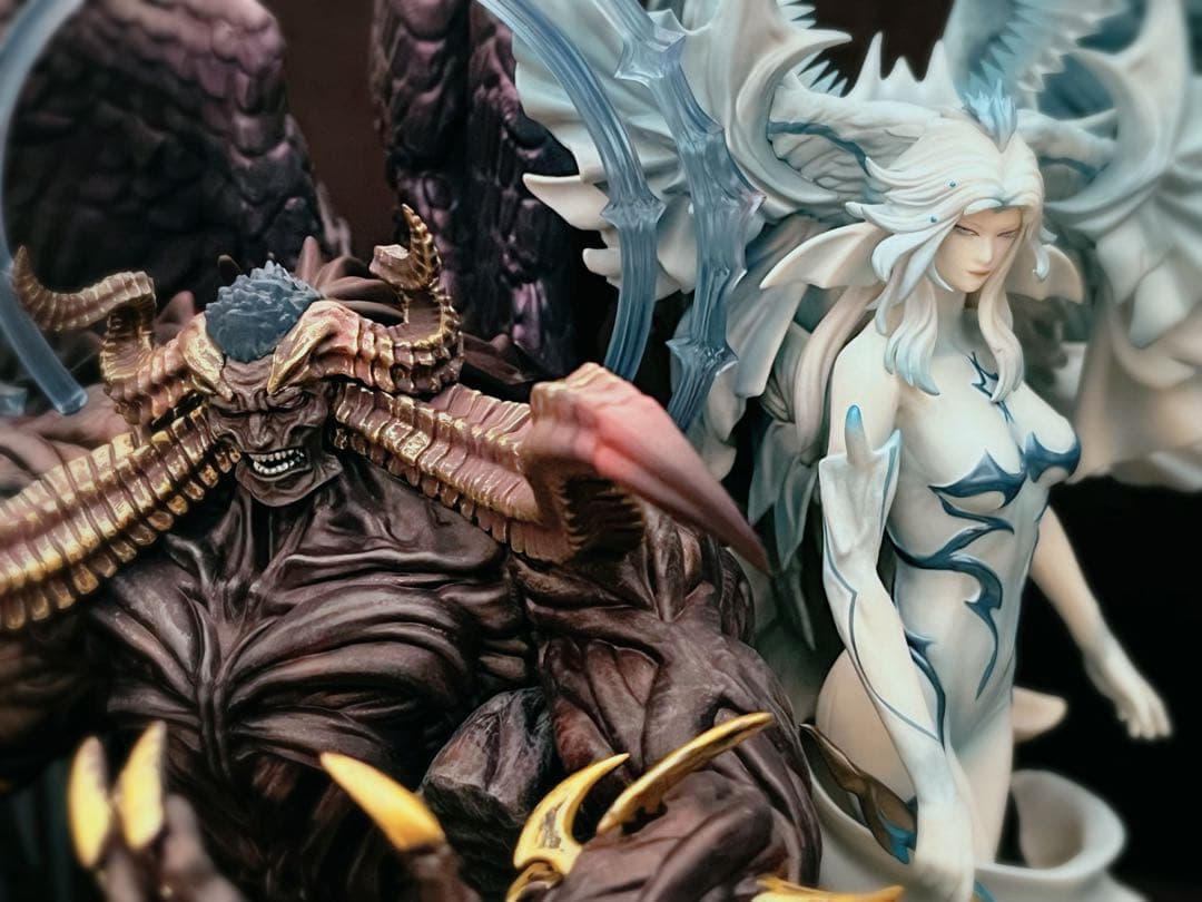 【FF14 ゾディアーク&ハイデリン フィギュア 限定特典アイテムコード未使用】