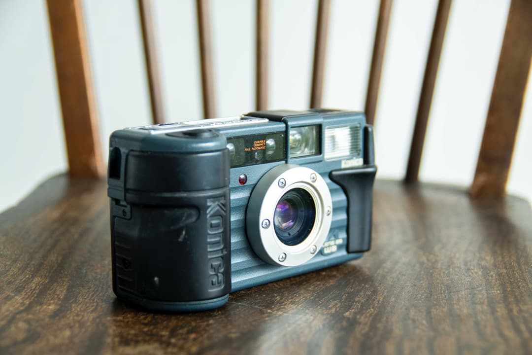 KONICA LENS 28 WB コニカ 現場監督 コンパクトカメラ