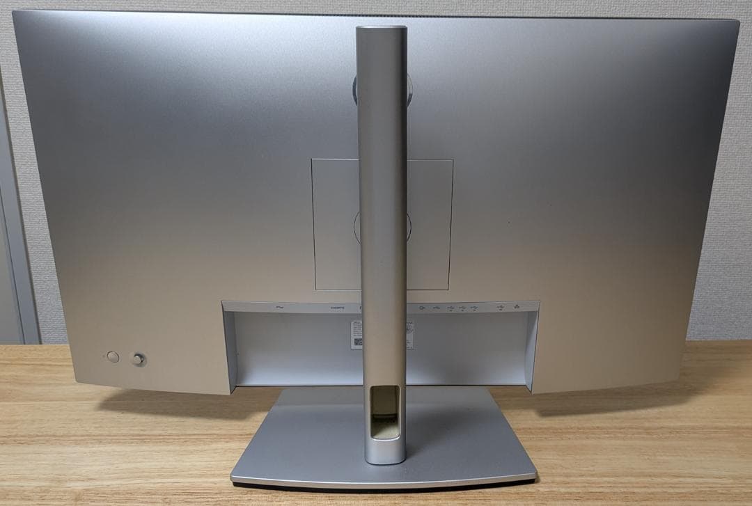 DELL モニター 本体 シルバー U2723QE