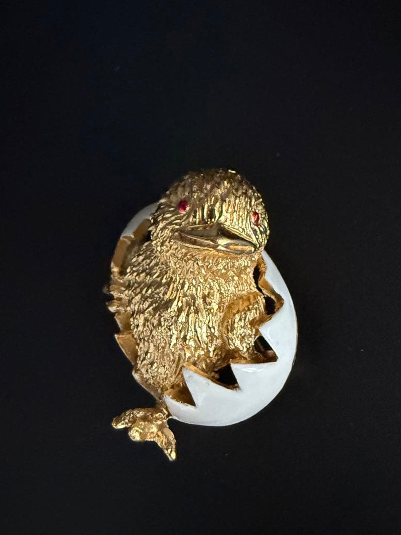 lotuscloud 2528⭐️TRIFARI トリファリヴィンテージブローチ