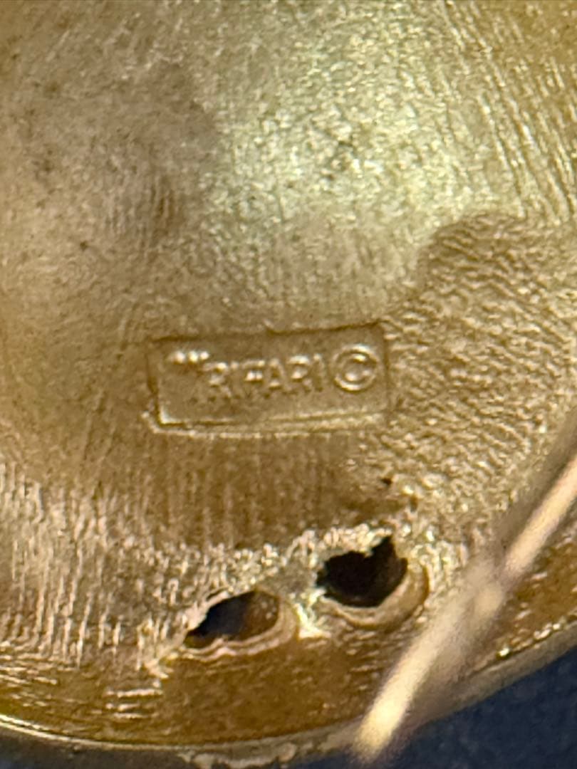 lotuscloud 2528⭐️TRIFARI トリファリヴィンテージブローチ