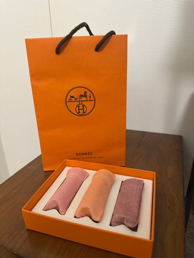 ✨値下げ✨HERMES リップクリームセット 3本