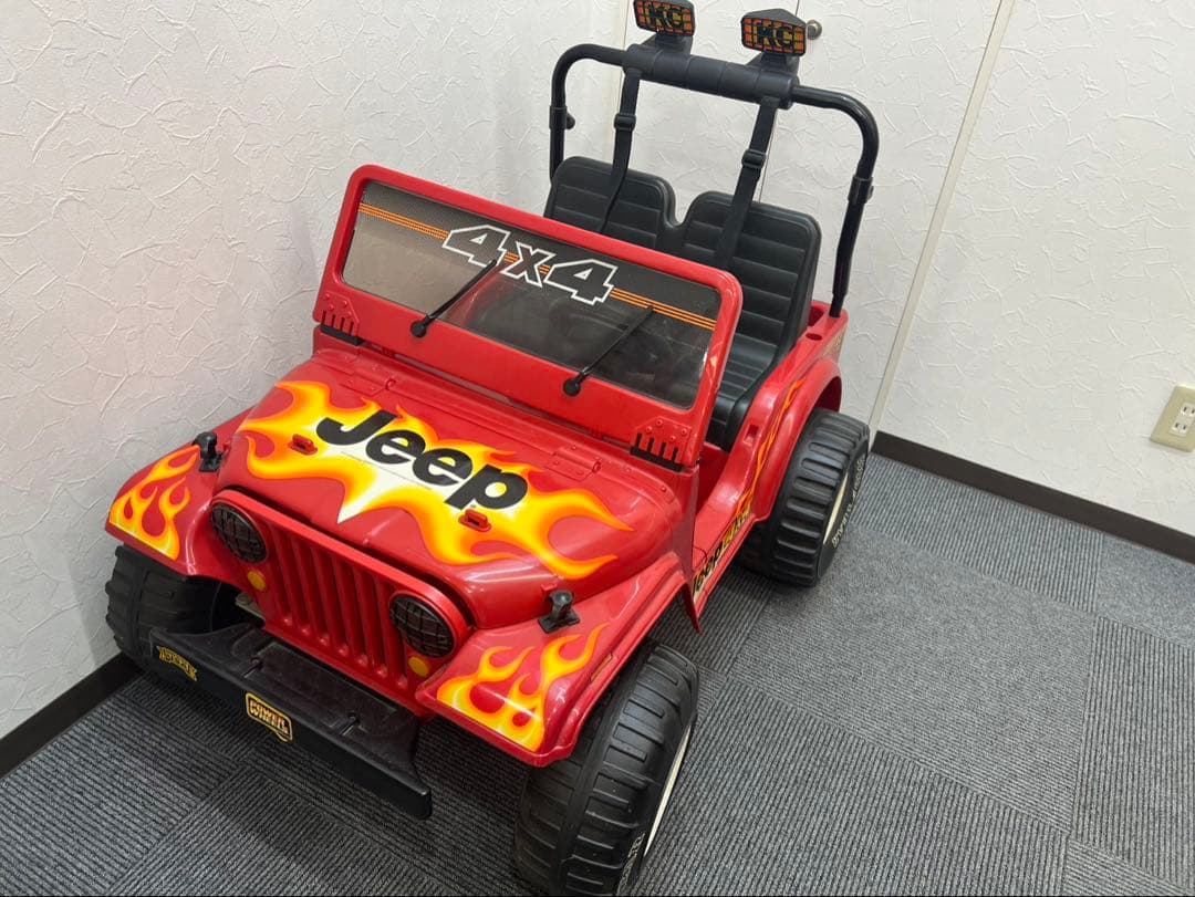 Jeep ジープ 電動カー風 おもちゃ ディスプレイ用 レッド