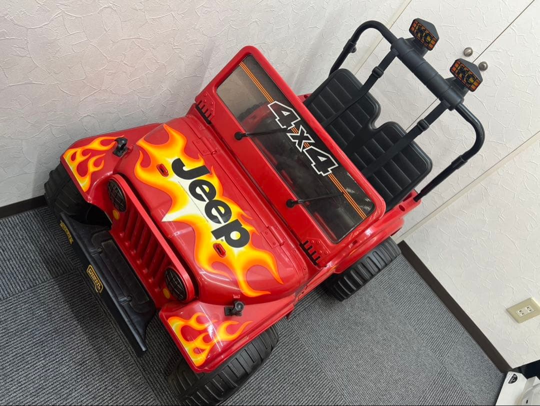 Jeep ジープ 電動カー風 おもちゃ ディスプレイ用 レッド