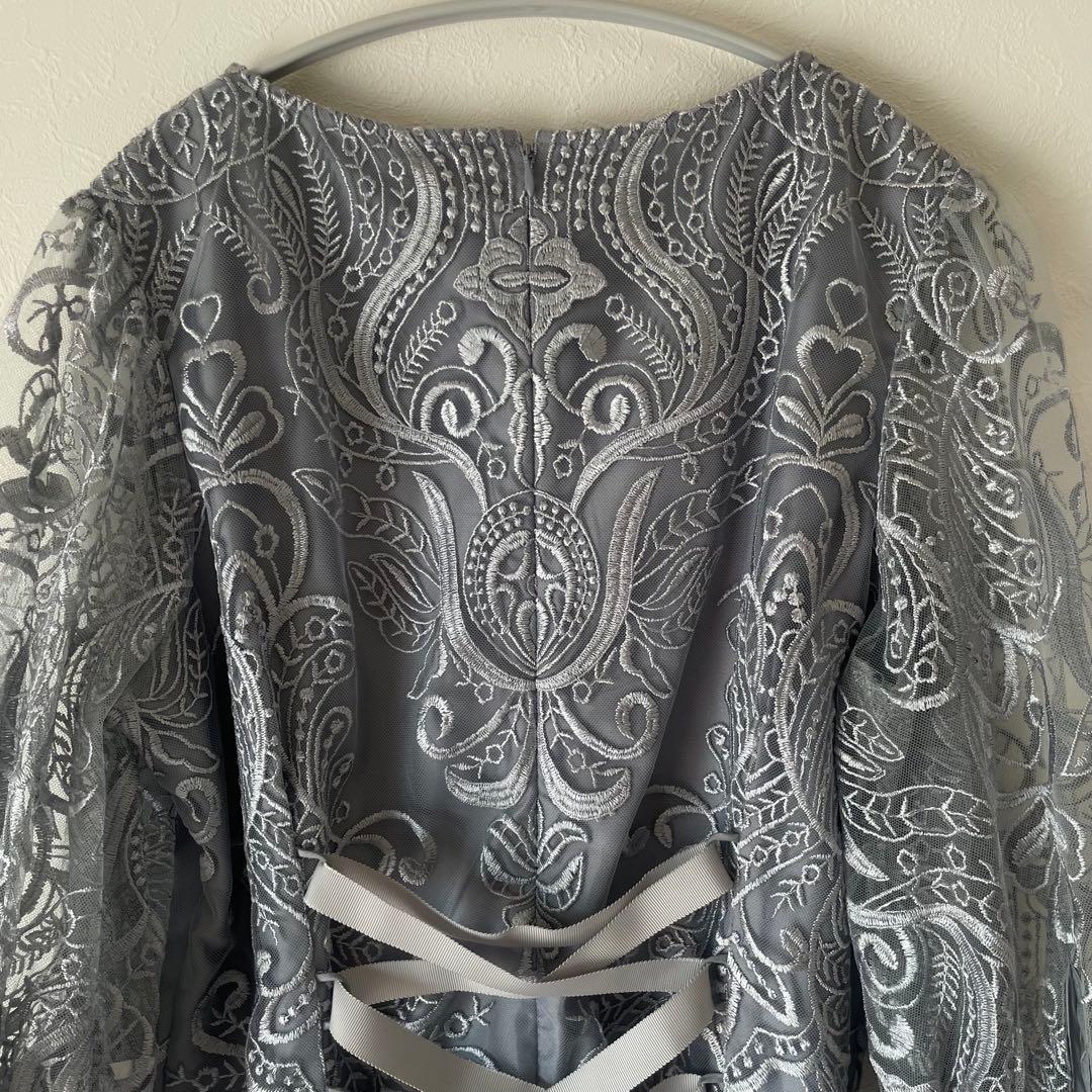 エンブロイダリーコクーンドレス ／ ブルー