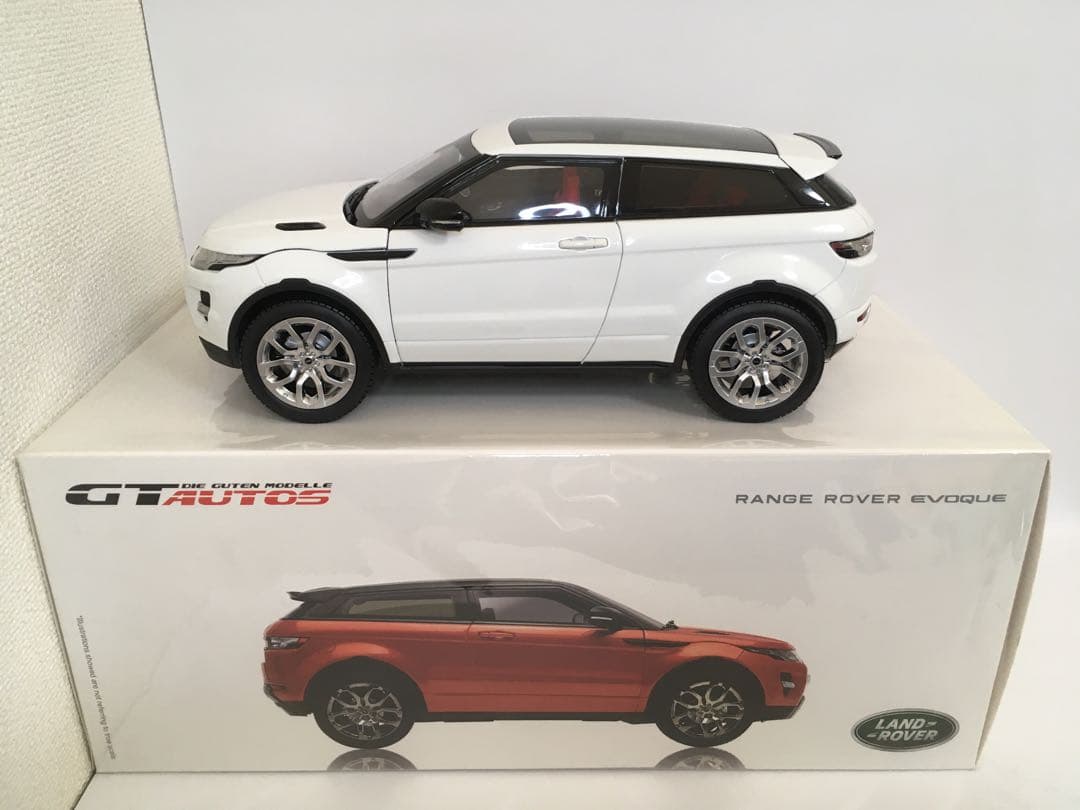 レンジローバー イヴォーク 1/18 ミニカー ホワイト年始セール‼︎