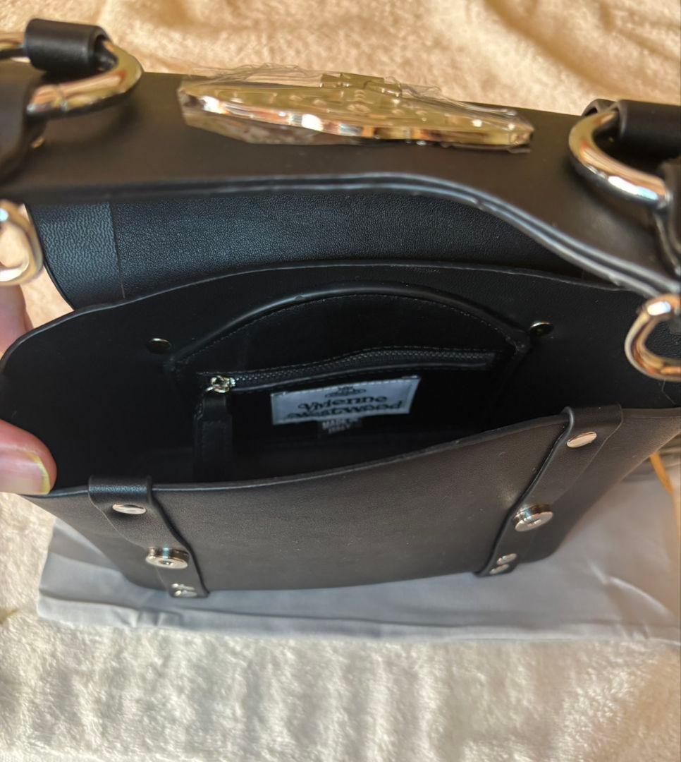 ヴィヴィアンウエストウッドショルダーバック