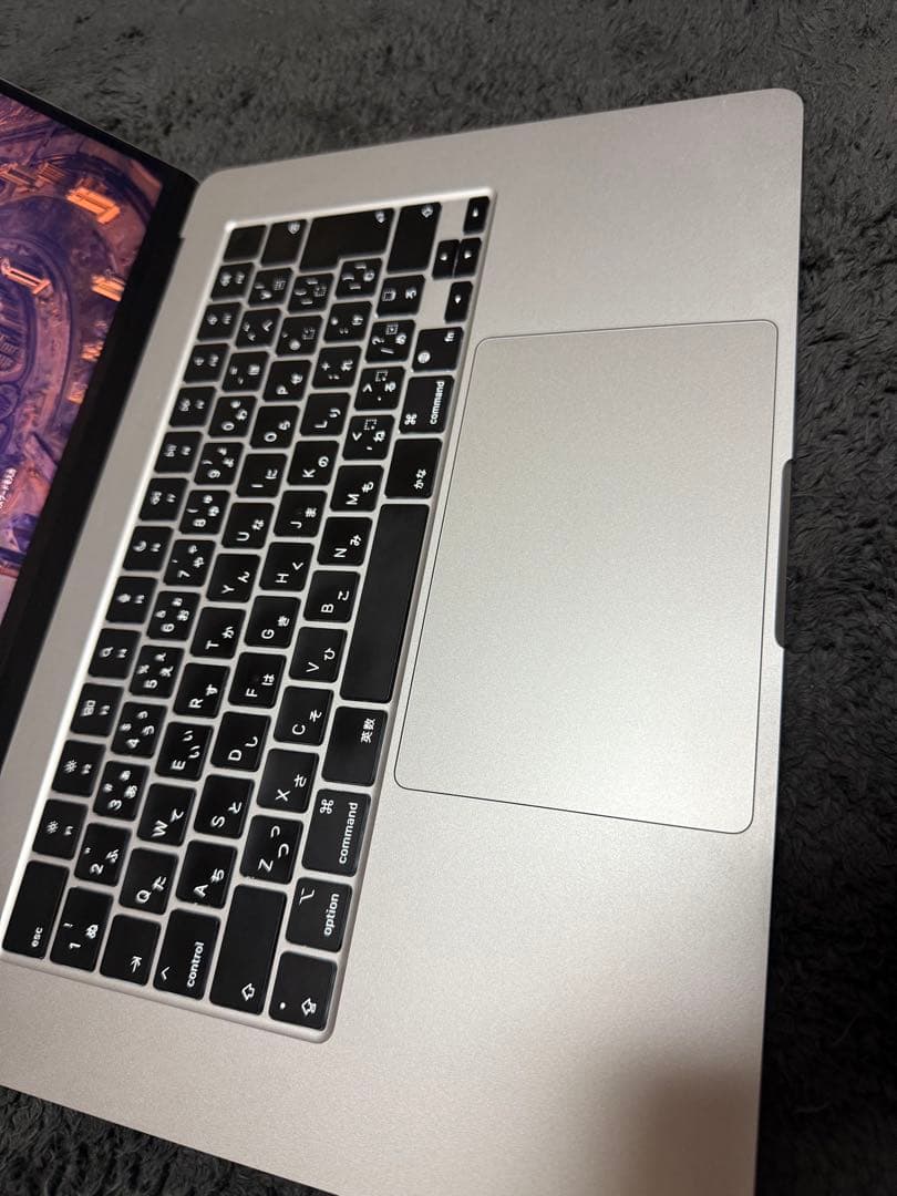 MacBook M2 2023 15インチ シルバー