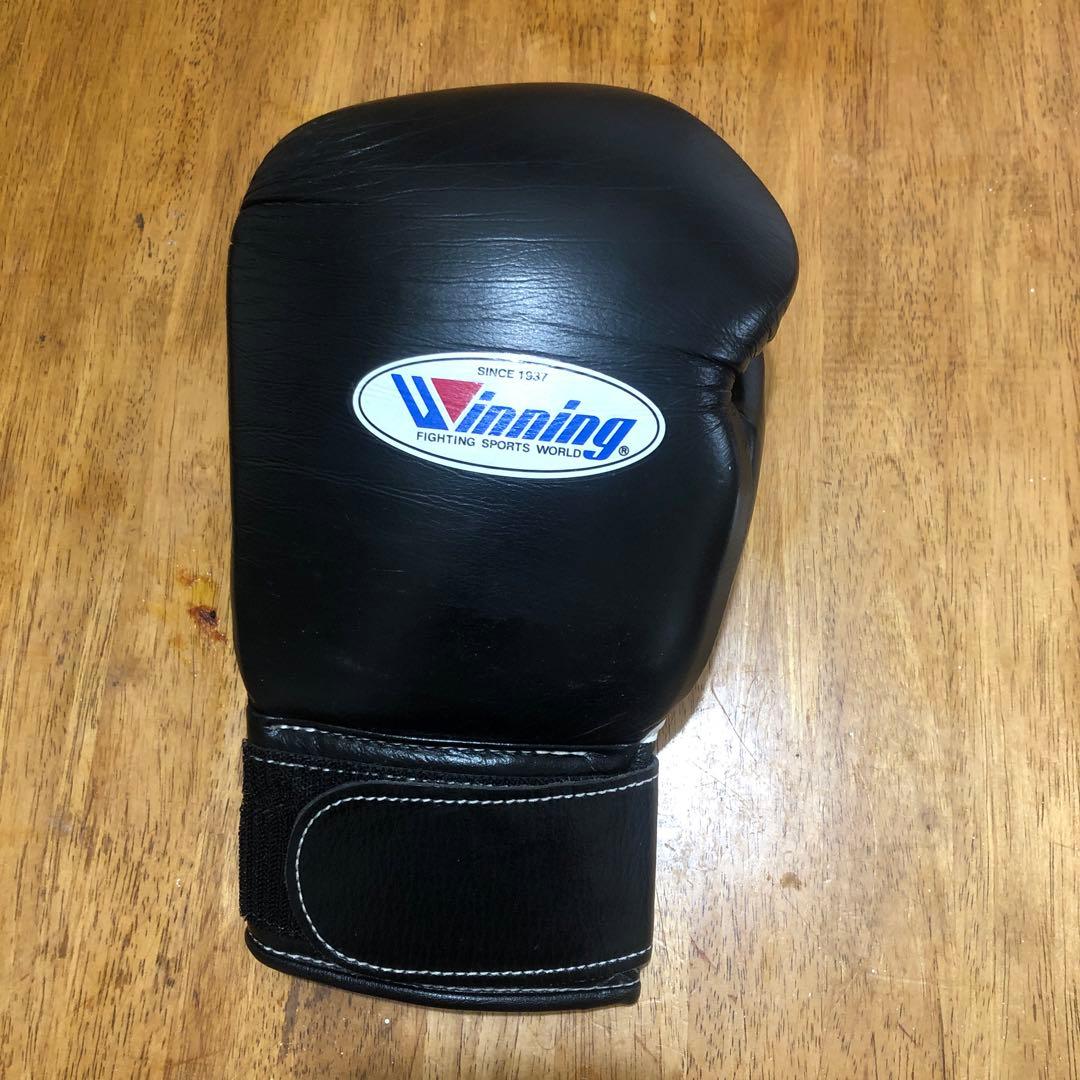 Winning ボクシンググローブ 10 oz 黒