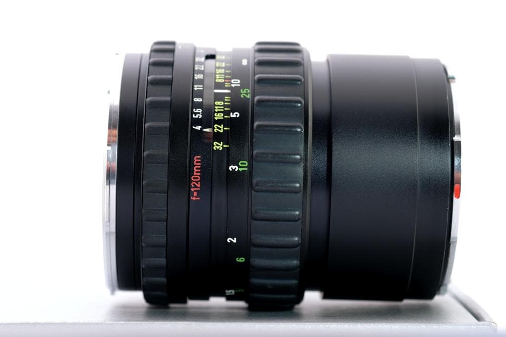 カール・ツアイス　マクロ・プラナー120mm f4. PQ ローライ 6000