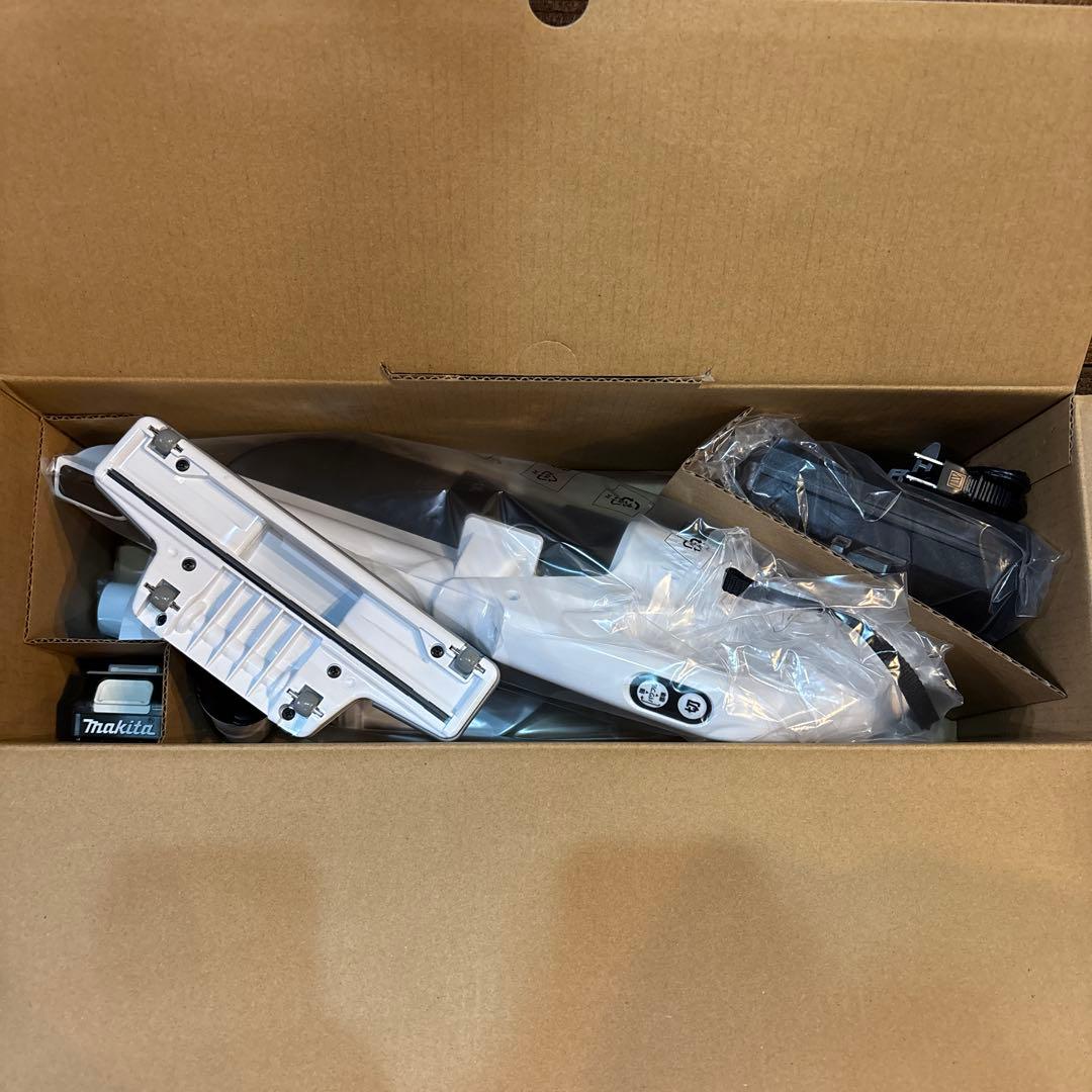 Makita CL200FDSHW 充電式クリーナ