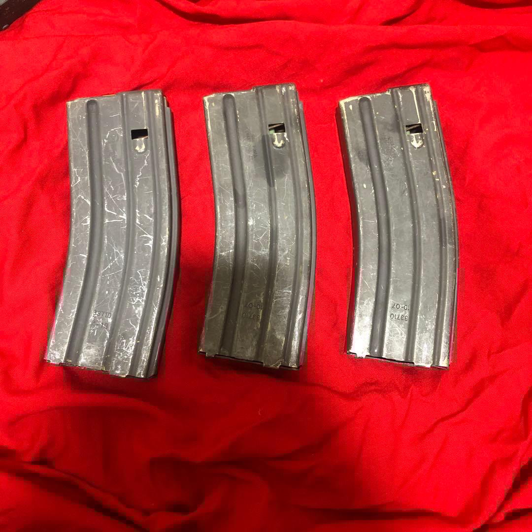 米軍放出品　実物　30連マガジン　3つ